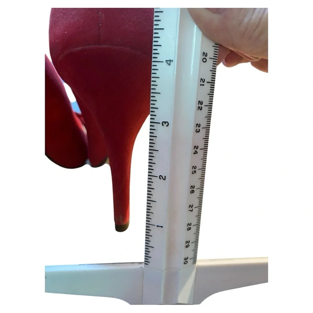 Women’s Red Size 10 Heel​ - Picture 6 of 6